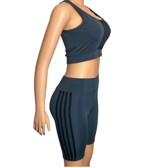 AQ - Sport Activewear Gray Black striped Biker Short 2 piece Set Size M NWT - Picture 5 of 17